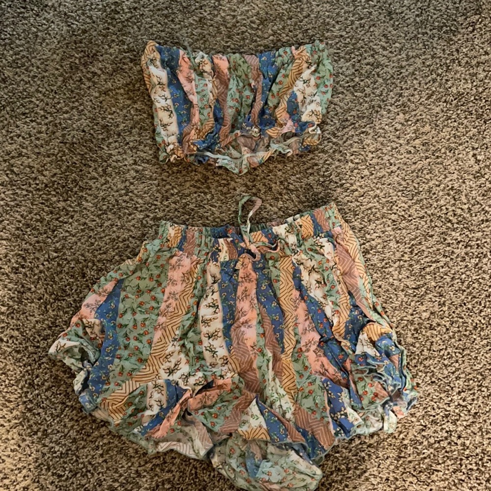 Crop top shirt and shorts set from boutique.